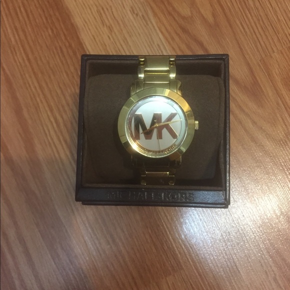 Authentic Michael Kors watch - Picture 2 of 8